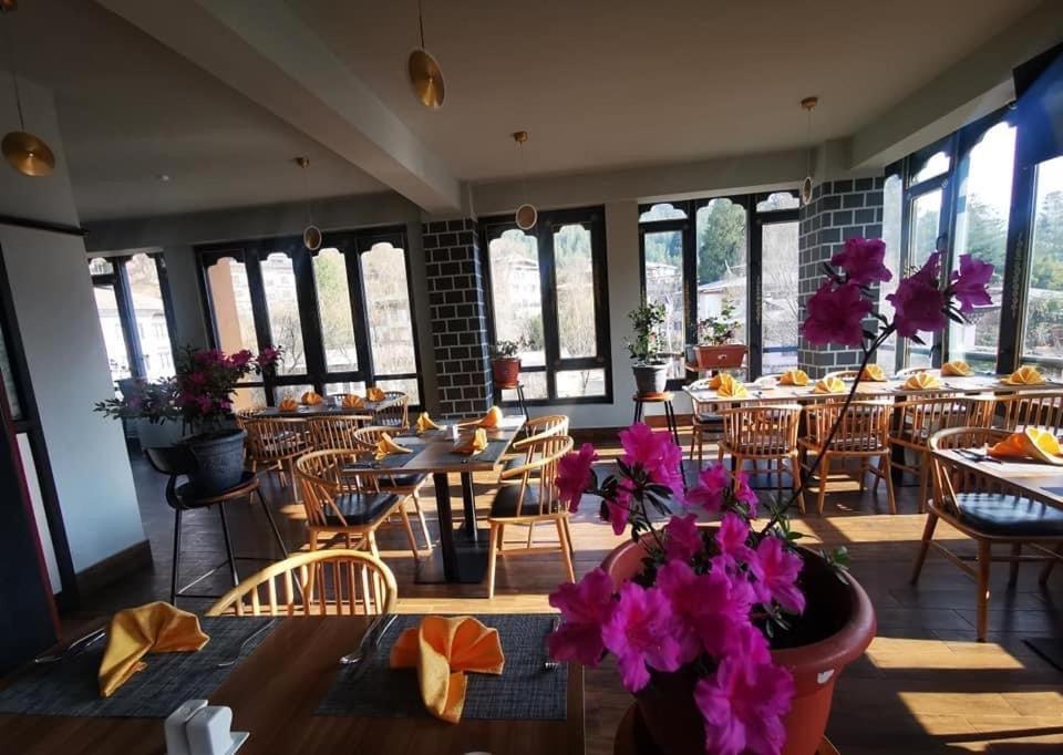 Ludrong Hotel 廷布 外观 照片